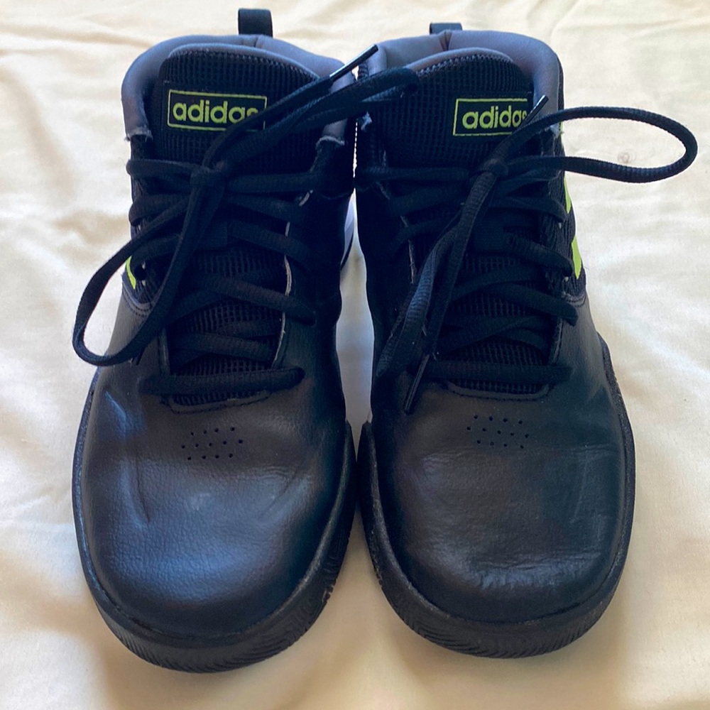 Adidas Size 5 Black With Neon Stripes Tennis Shoes